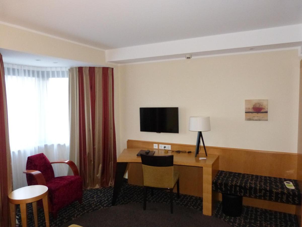 Barnstorf Hotel Roshop מראה חיצוני תמונה