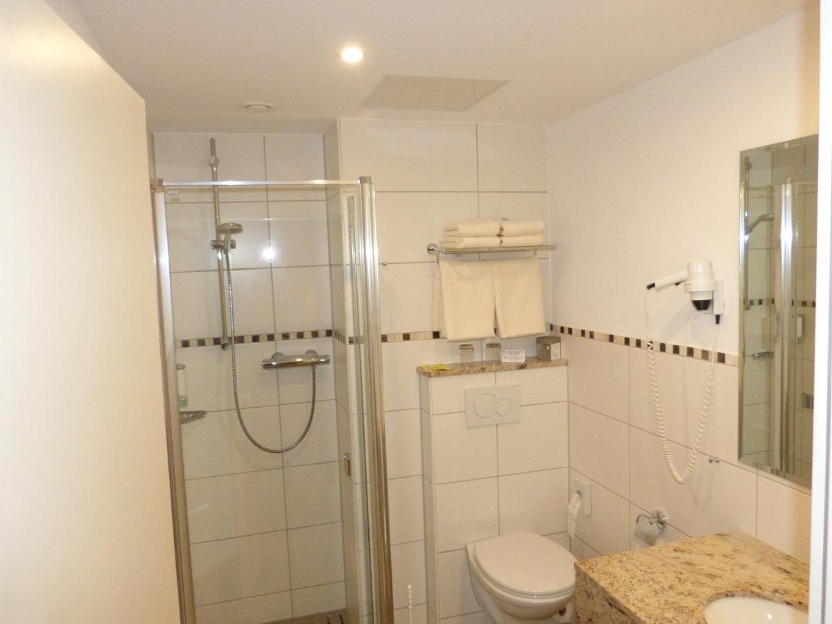 Barnstorf Hotel Roshop מראה חיצוני תמונה