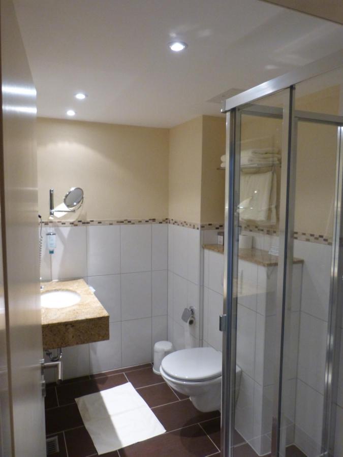 Barnstorf Hotel Roshop מראה חיצוני תמונה