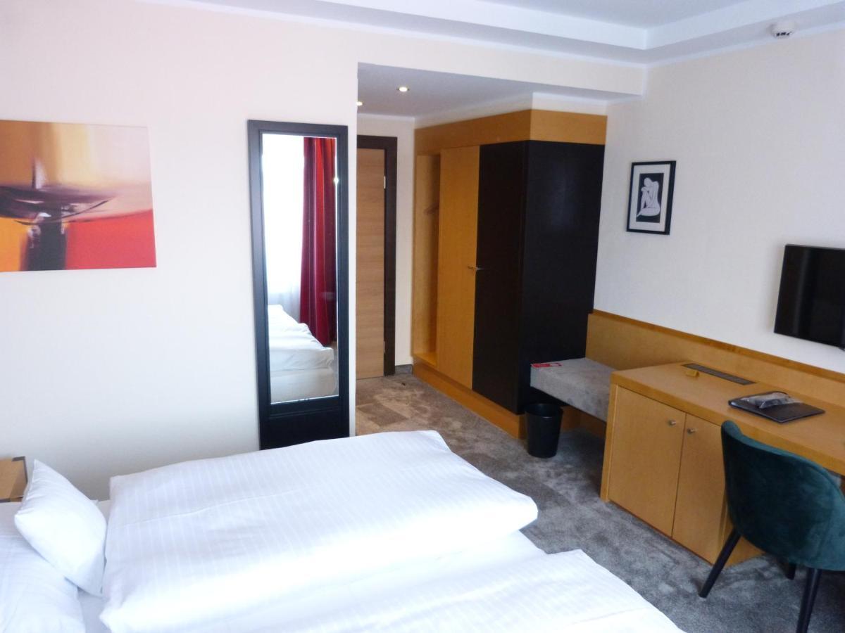 Barnstorf Hotel Roshop מראה חיצוני תמונה