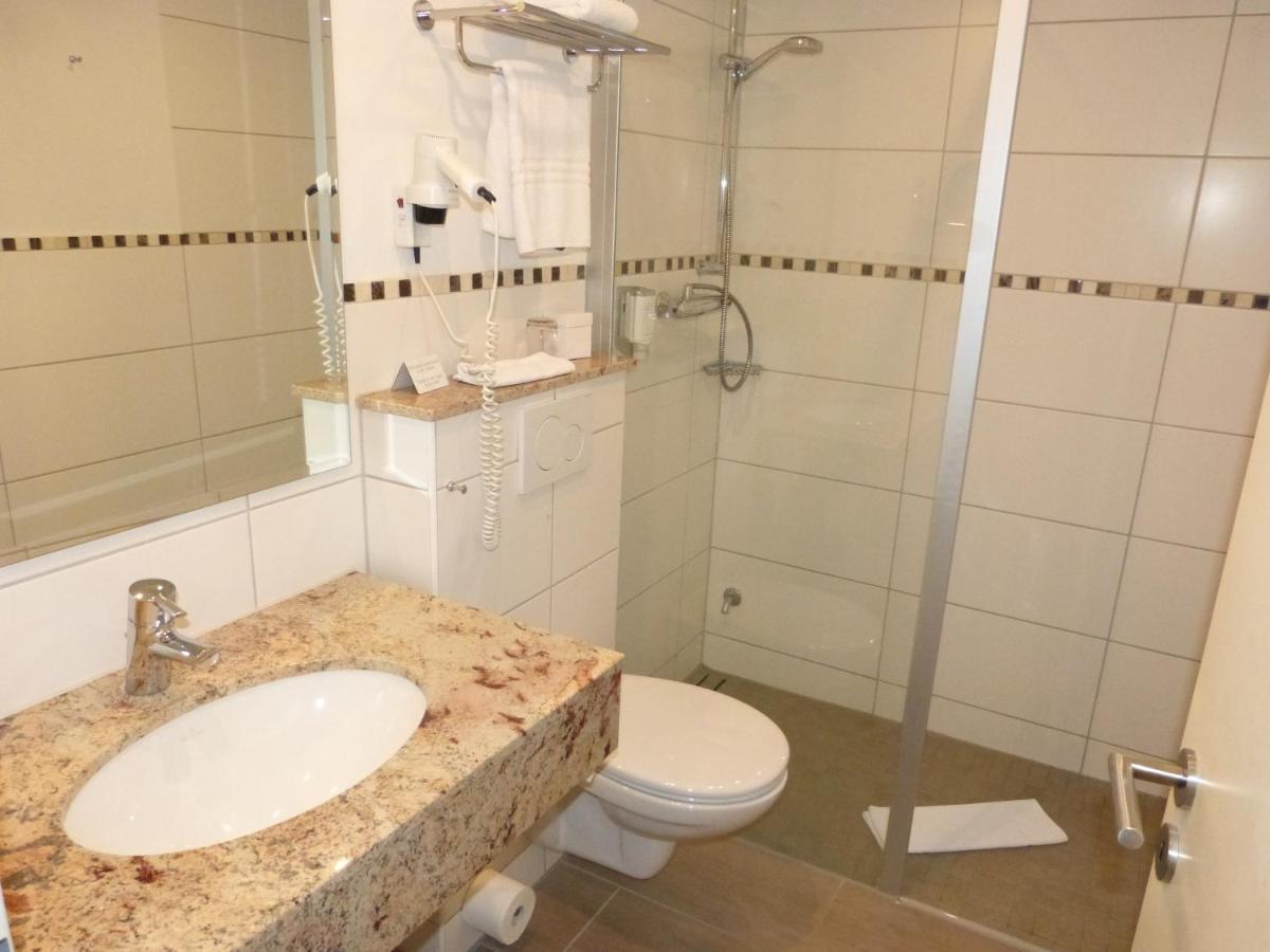 Barnstorf Hotel Roshop מראה חיצוני תמונה